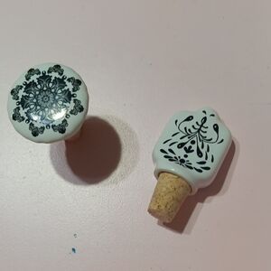 Elegant Ceramic Bottle Stoppers with Black Designs